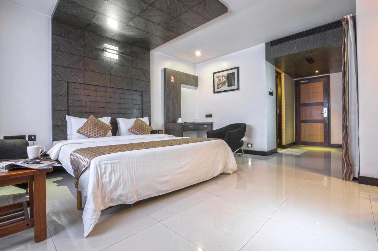 Hotel The Castello Residency Coimbatore Esterno foto