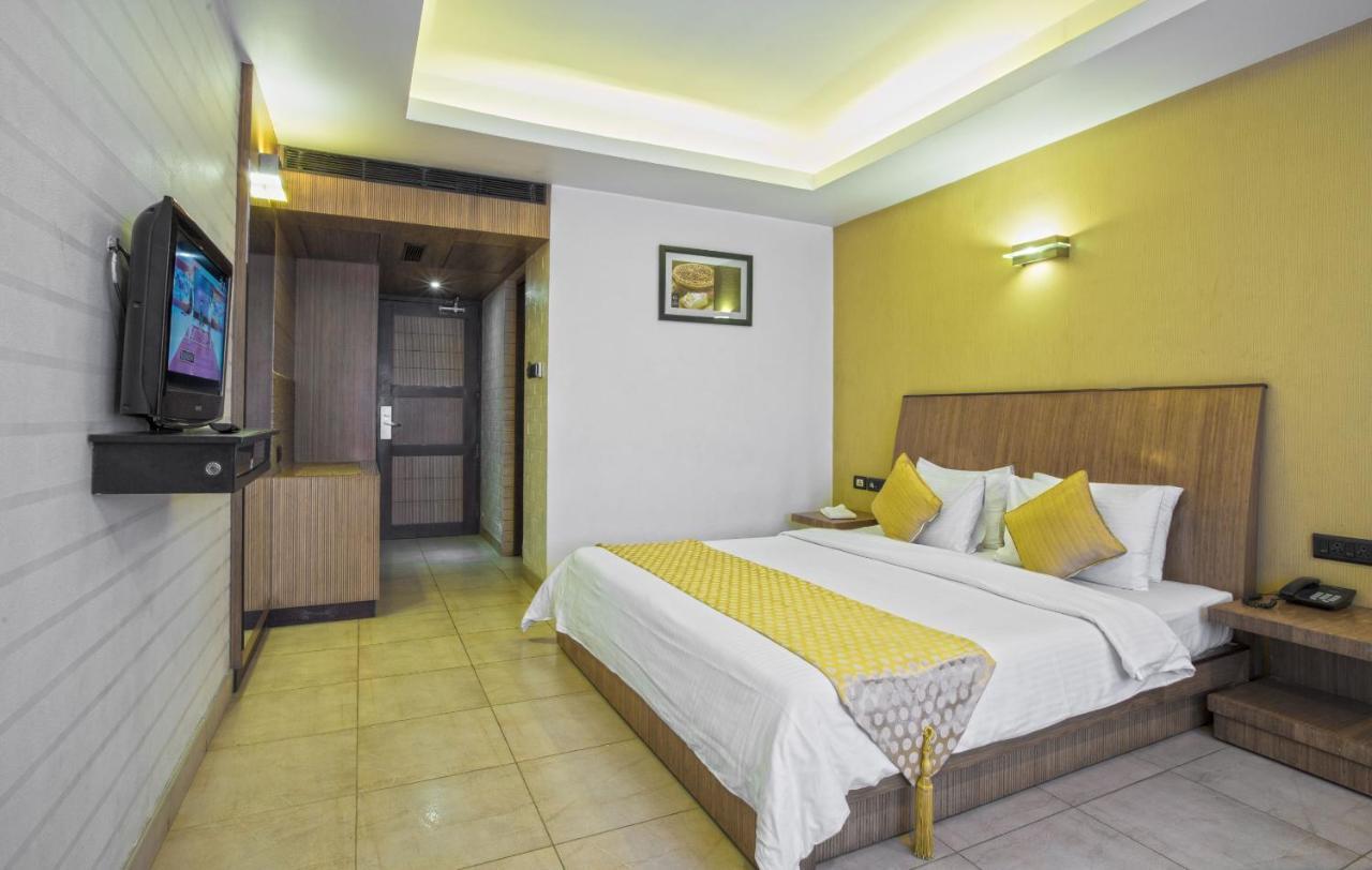 Hotel The Castello Residency Coimbatore Esterno foto